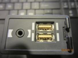 Lexus - AUX Audio  USB  AUX JACK BOX   - 86190 78010